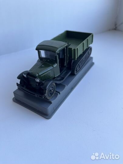 Модель автомобиля газ-60 1:43