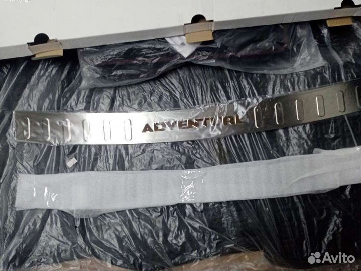 Накладка на задний бампер Renault Duster