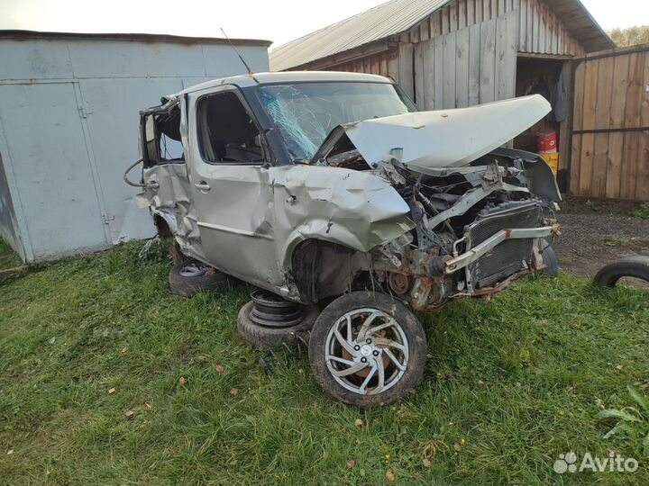 Nissan Cube Cubic 2008 год в разбор