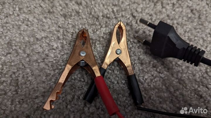 Зарядка для аккумулятора