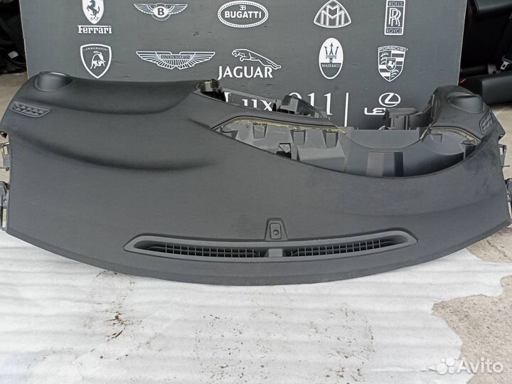 Honda Civic 2018 панель приборов / торпедо