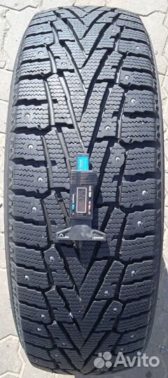 Roadstone Winguard WinSpike SUV 225/60 R18 100T