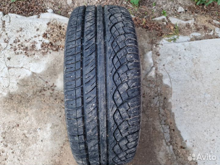 GT Radial Champiro BAX2 185/55 R15 82V