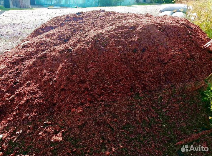 Чернозем, навоз с доставкой. Газон 5 тонн