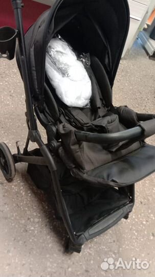 Коляска прогулочная детская Happy Baby Avery
