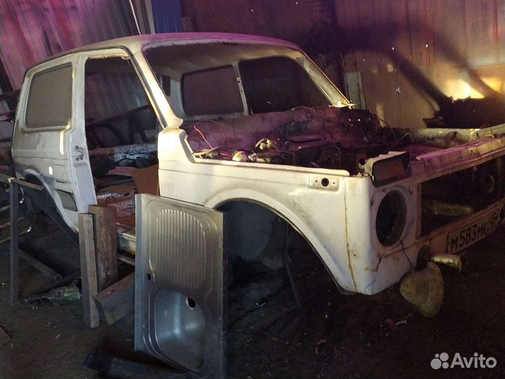 Капот нива 2121. Нива по частям