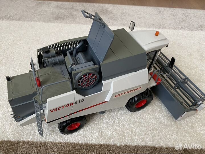 Модель комбайн ростсельмаш Vector 410