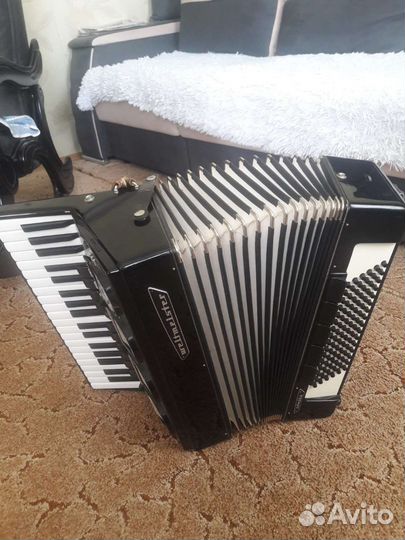 Аккордеон weltmeister stella