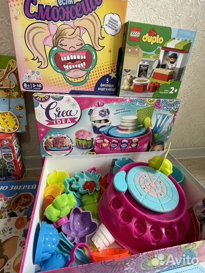 Игрушки пакетом пазлы книги