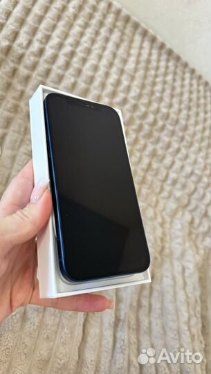 iPhone 12, 64 ГБ