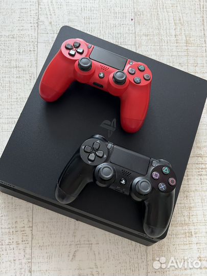 Sony PlayStation 4 Slim
