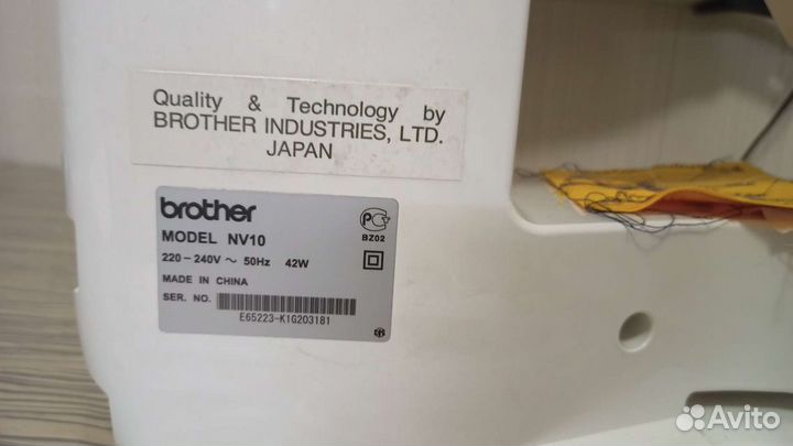 Швейная машина Brother NV10