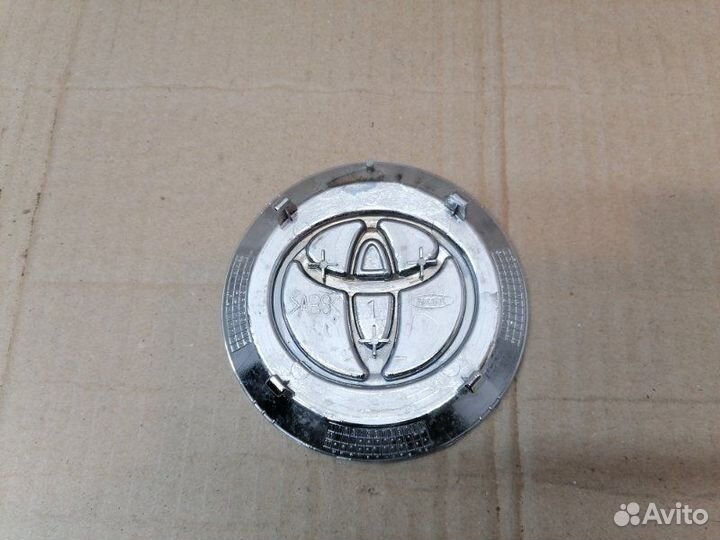 Эмблема Toyota Hiace 2011