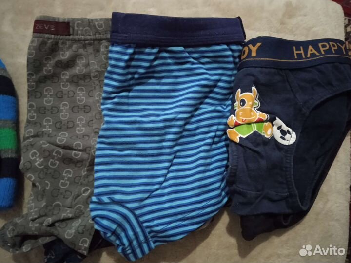 Варежки, шапки, нижнее бельё