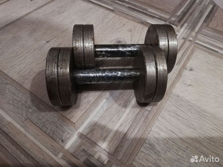 Гантели по 2,5 кг