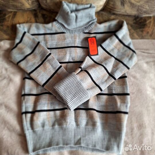 Джемпер женский 44