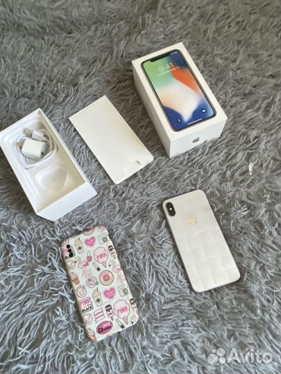 iPhone X, 64 ГБ