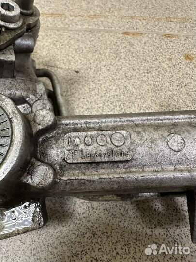 Рулевая рейка Opel Astra H Zafira ZF