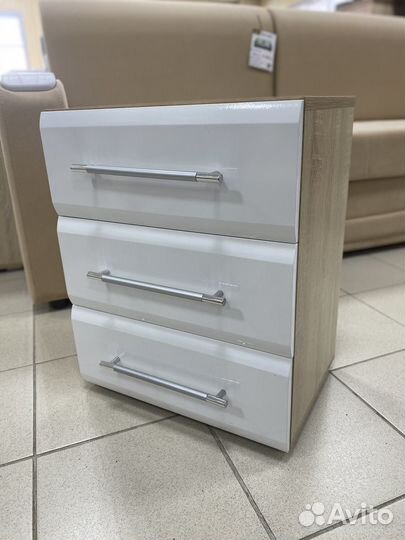 Тумба прикроватная