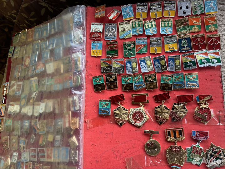 Коллекция значков СССР. 400 шт