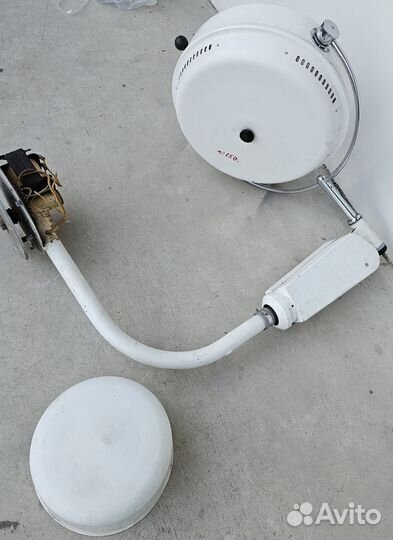 Светильник четырехрефлекторный