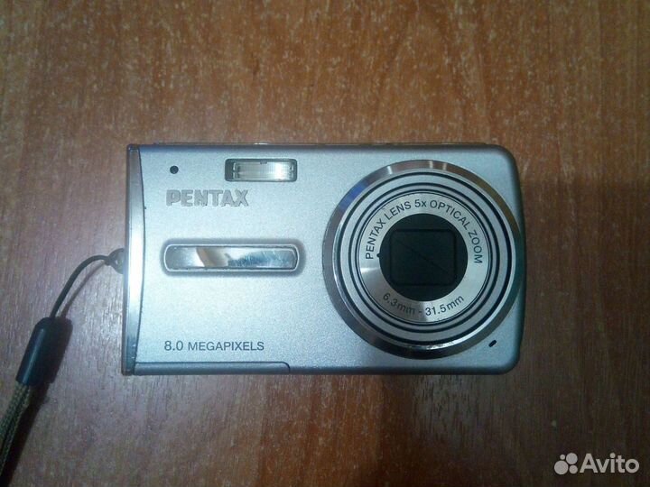 Компактный фотоаппарат