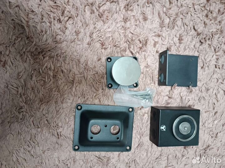 Фиксатор для двери