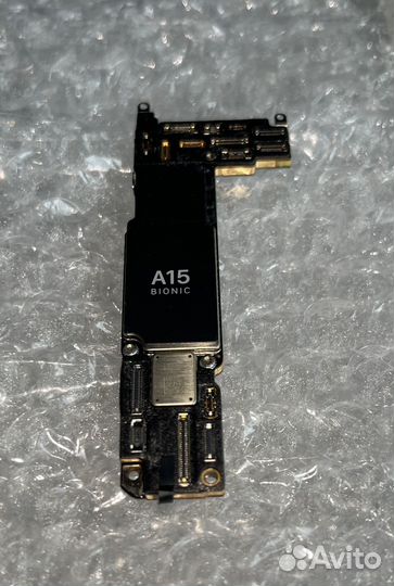 Материнка iphon 13