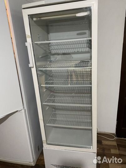Холодильник витрина бу