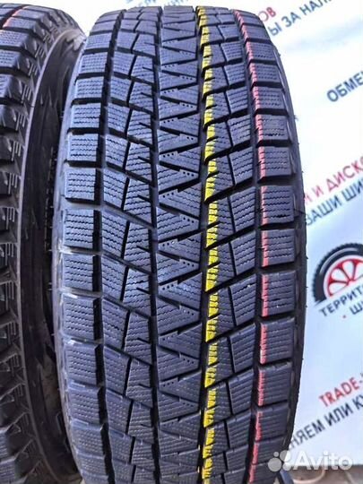 Bridgestone Blizzak DM-V1 215/65 R16 98Q