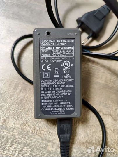 Зарядное устройство olympus Li-10C Battery Charger