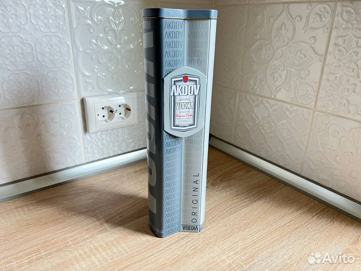 Тубус коробка упаковка от водки akdov