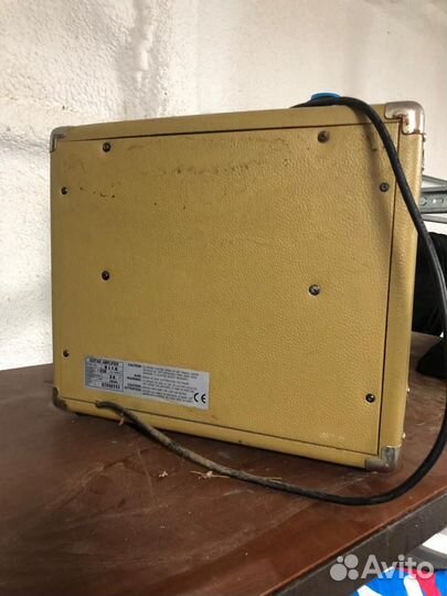 Гитарный комбоусилитель