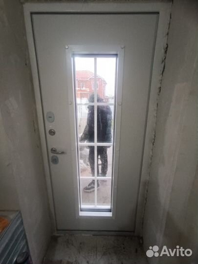 Дверь входная со стеклопакетом 9,5см