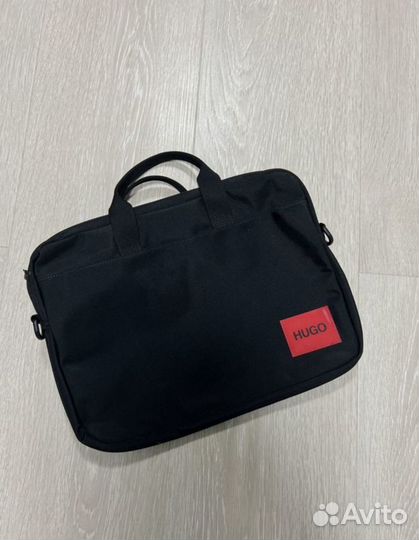Мужская сумка для ноутбука Hugo Boss 29*39 черная