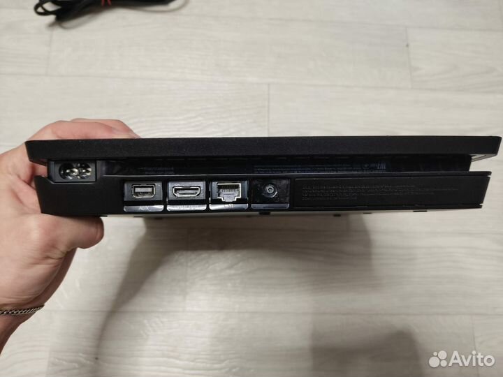 Ps4 slim прошита 11.00 с активатором+ игры