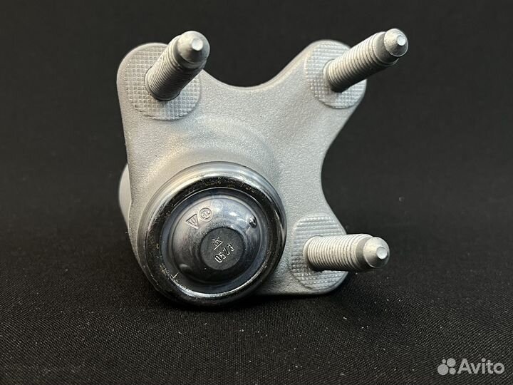 Шаровая опора левая Lemforder