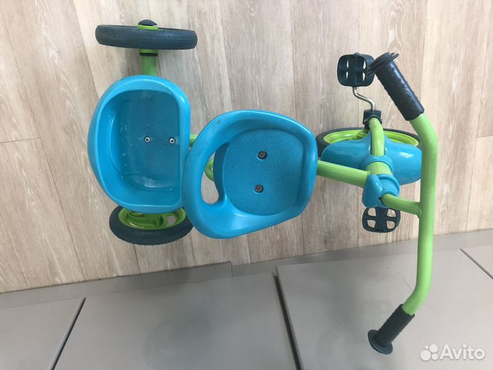 Велосипед трехколёсный