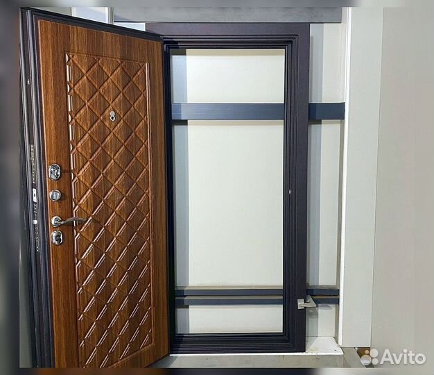 Дверь входная