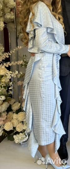 Вечернее платье на выпускной,свадьбу и тд