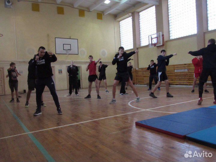 Тренер по рукопашному бою
