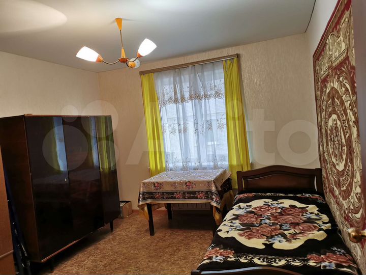 3-к. квартира, 72,1 м², 1/3 эт.