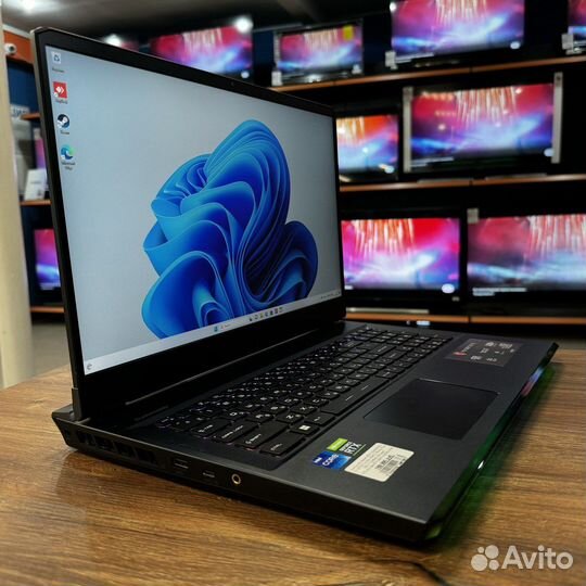 Ноутбук MSI Raider GE76 12UHS-637RU RTX3080Ti/i7