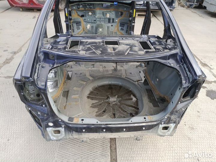 Задняя панель кузова Volvo S40 седан 2.4 B5244S