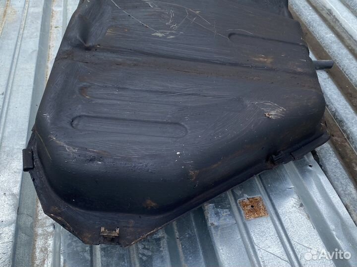 Бензобак Opel Vectra B, седан