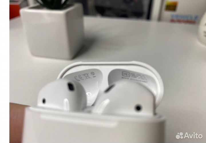 Airpods 2 Luxe