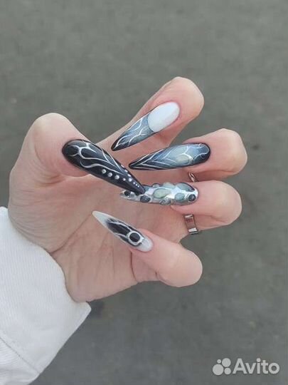 Маникюр