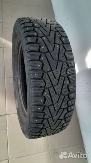 Pirelli Ice Zero 21.5/65 R16