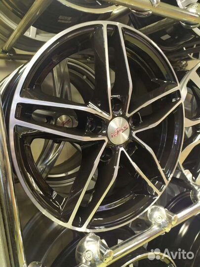 Диски R16 5x108 Et50 d 63,35 iFree Moskva BP Новые