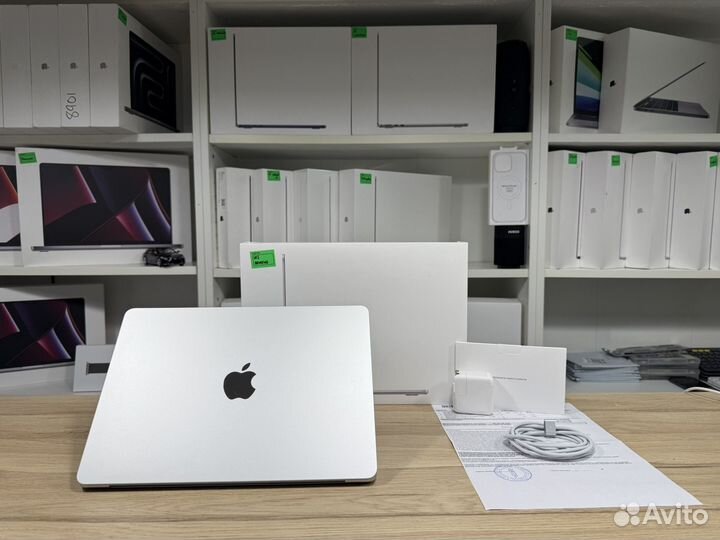 MacBook Air 13 M2 8gb 256gb Silver новый